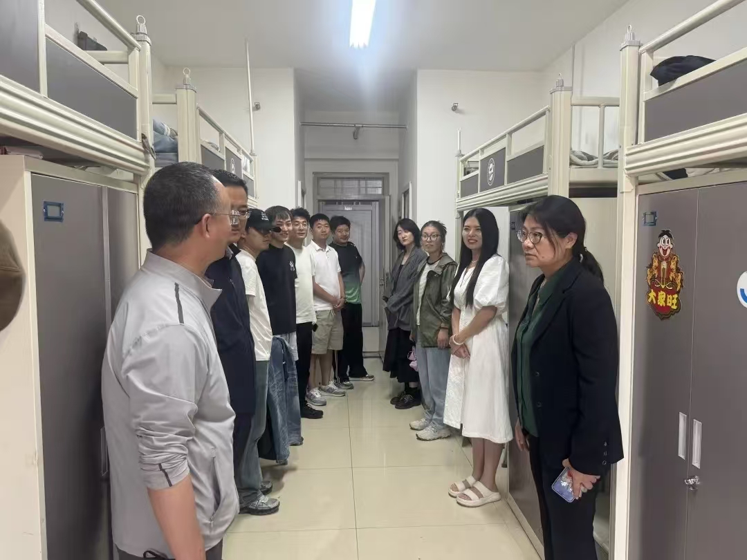 材料工程学院开展宿舍安全排查暨节前走...